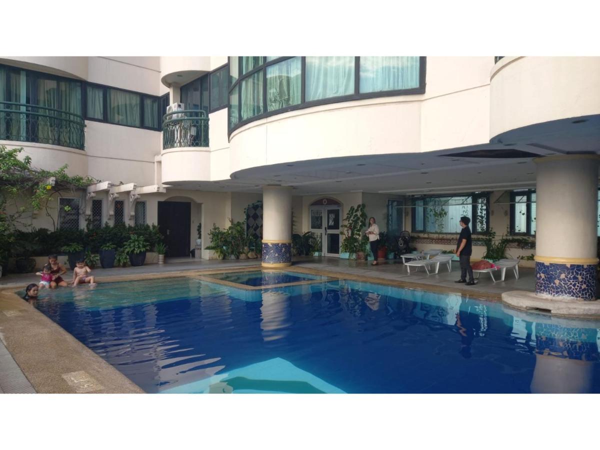Capital O 914 Makati Palace Hotel Makati City Exteriér fotografie