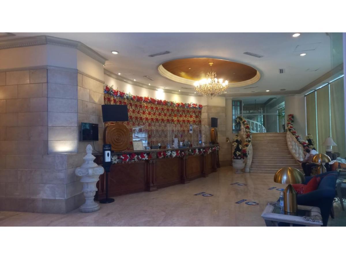 Capital O 914 Makati Palace Hotel Makati City Exteriér fotografie
